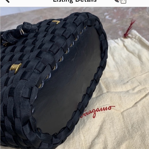 Authentic vintage Salvatore Ferragamo black bucket crossbody bag - Picture 6 of 9